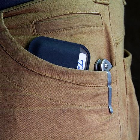 Чехол DAKA Essential Wallet Magpul