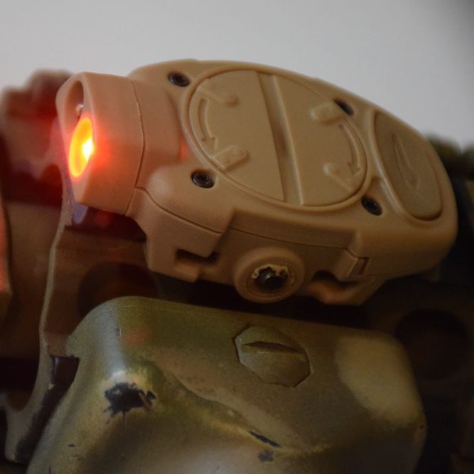 Фонарь тактический SWITCH RAIL Tan Princeton Tec