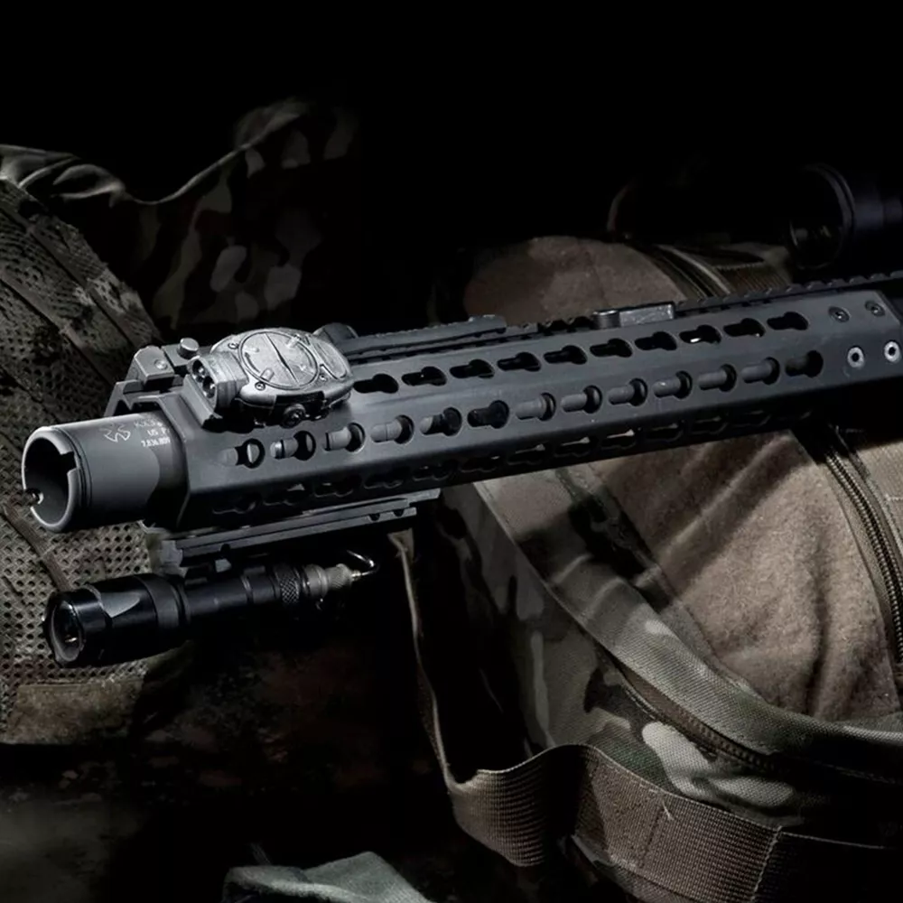 Фонарь тактический SWITCH RAIL Tan Princeton Tec