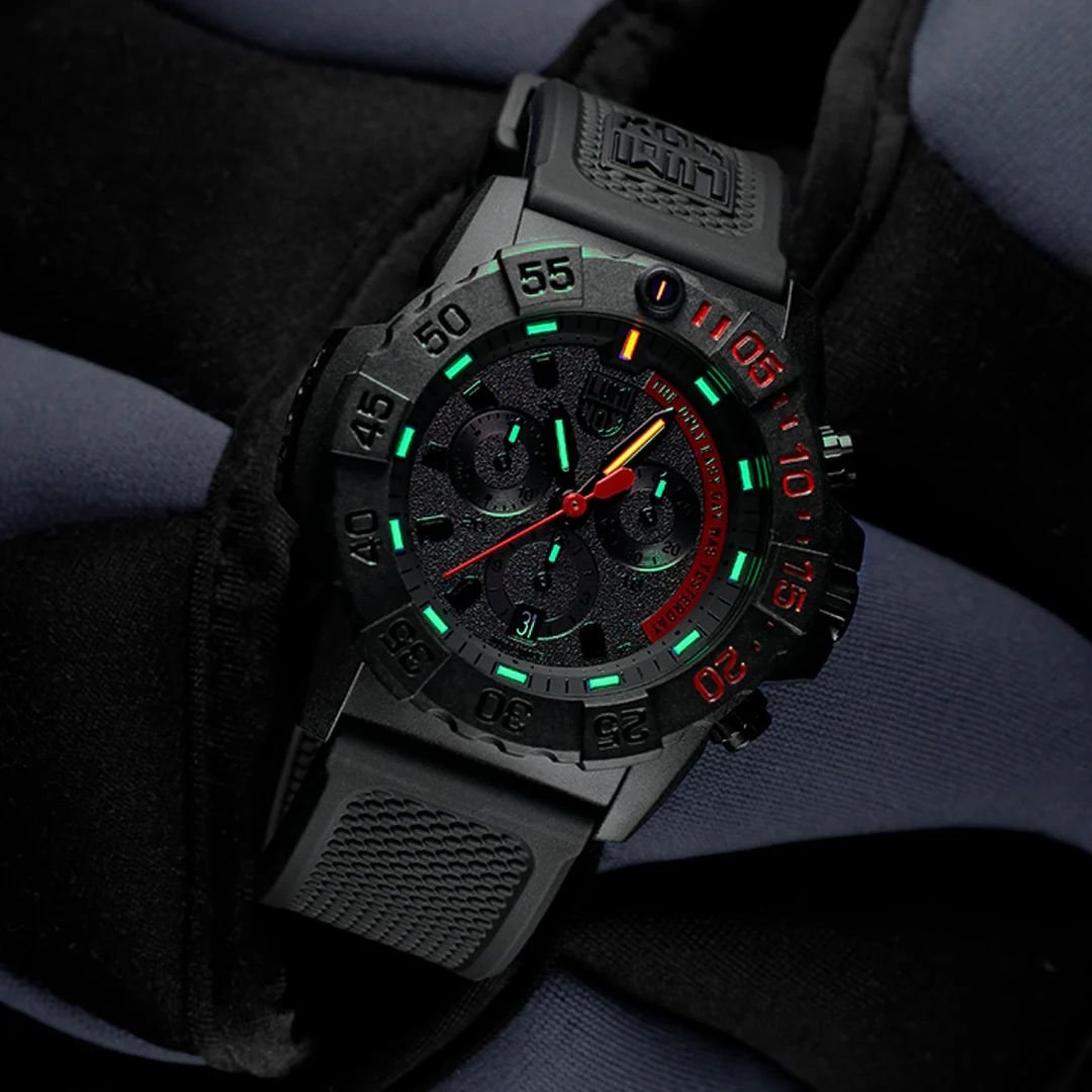 Часы XS.3581.EY Navy SEAL Chronograph Luminox