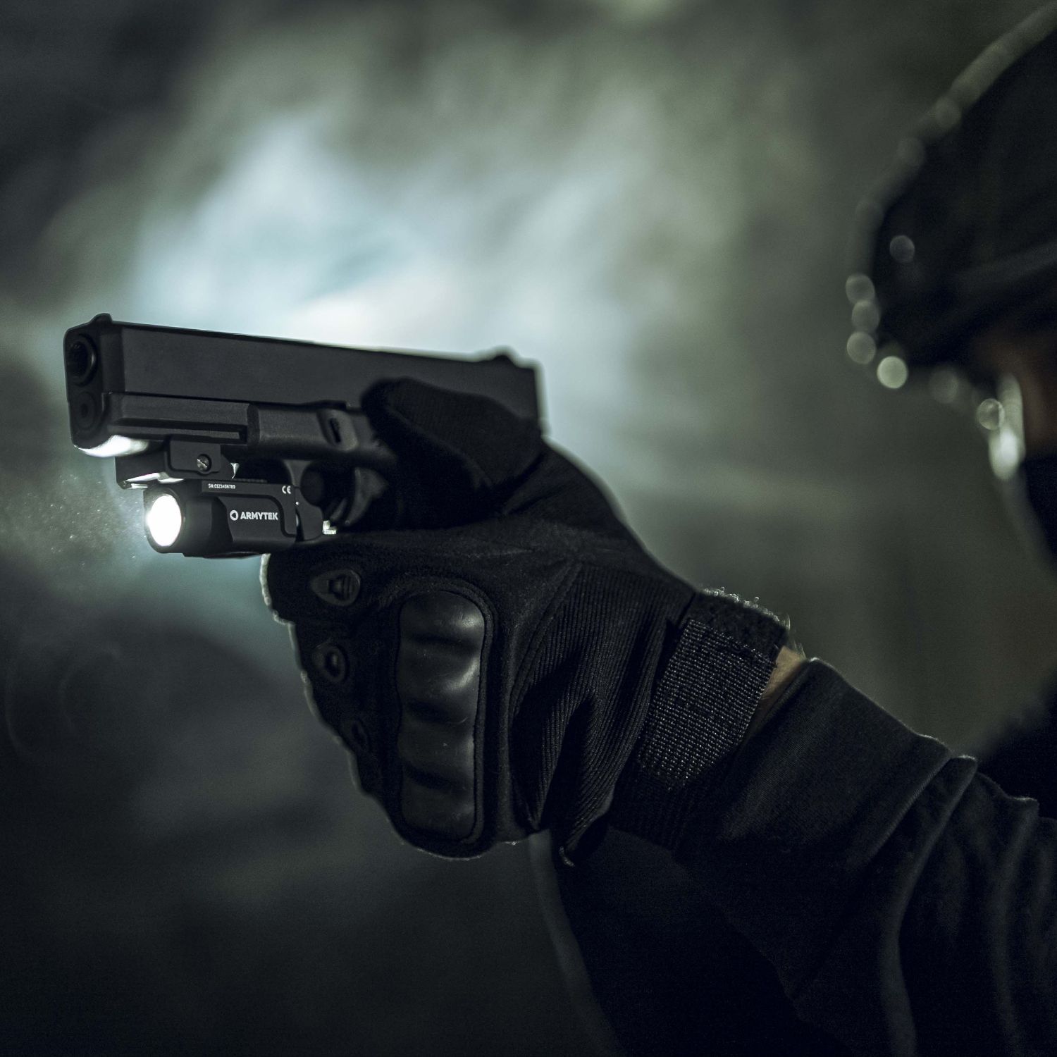 Фонарь Buckler M1 Белый свет Armytek