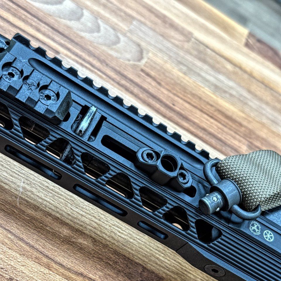 База под антабку QD M-Lok Armacon