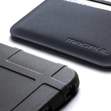 Чехол DAKA Essential Wallet Magpul