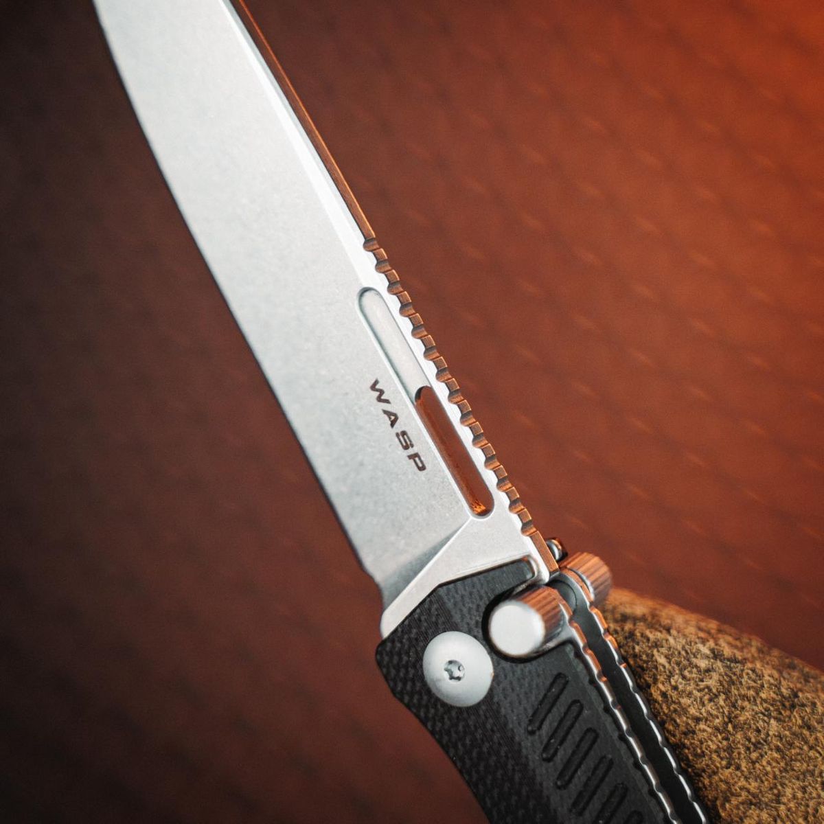 Складной нож Wasp сталь D2 SW, рукоять G10 black Mr.Blade