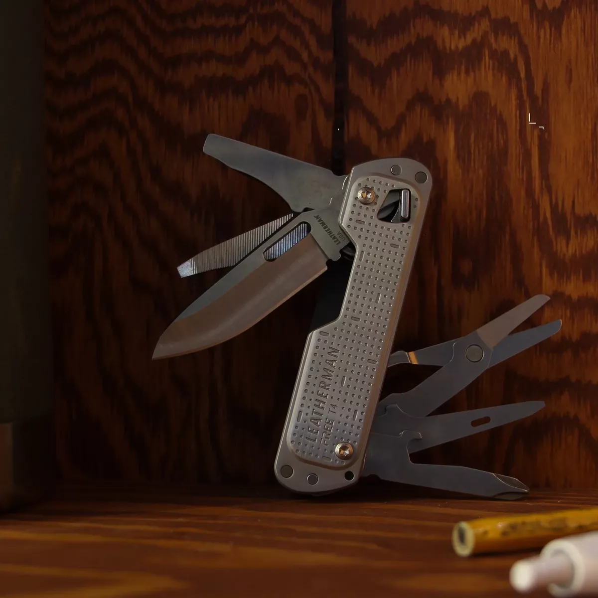 Мультитул FREE T4/BOX-INT SILVER 832686 Leatherman