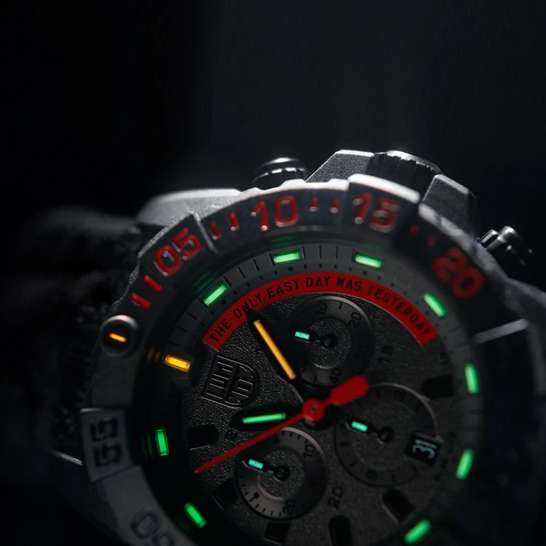 Часы XS.3581.EY Navy SEAL Chronograph Luminox