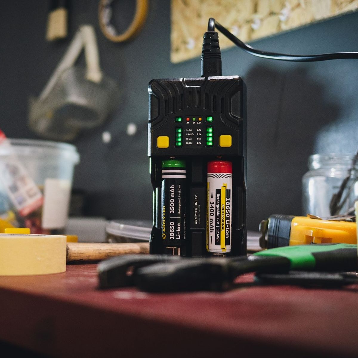 Зарядное устройство Uni C2 Plug Type C Armytek