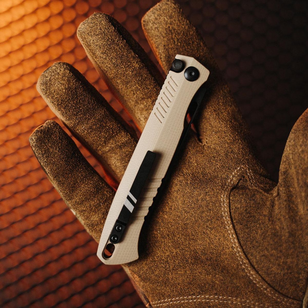Складной нож Wasp сталь D2 BSW, рукоять G10 TAN Mr.Blade