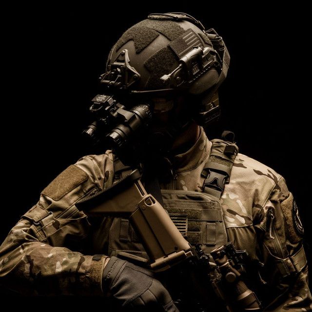 Фонарь тактический CHARGE PRO Tan Princeton Tec