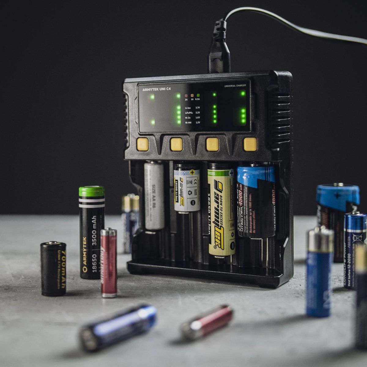 Зарядное устройство Uni C4 Plug Type C Armytek
