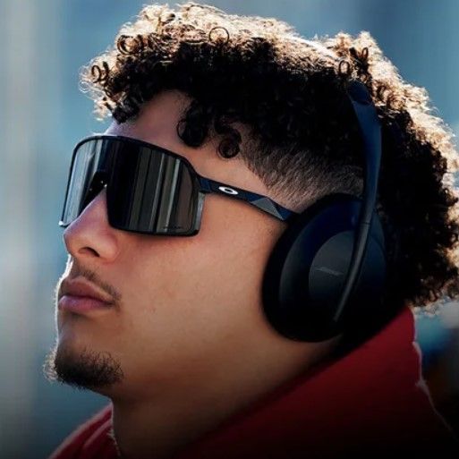 Очки Sutro OO9406 940601 37 Oakley