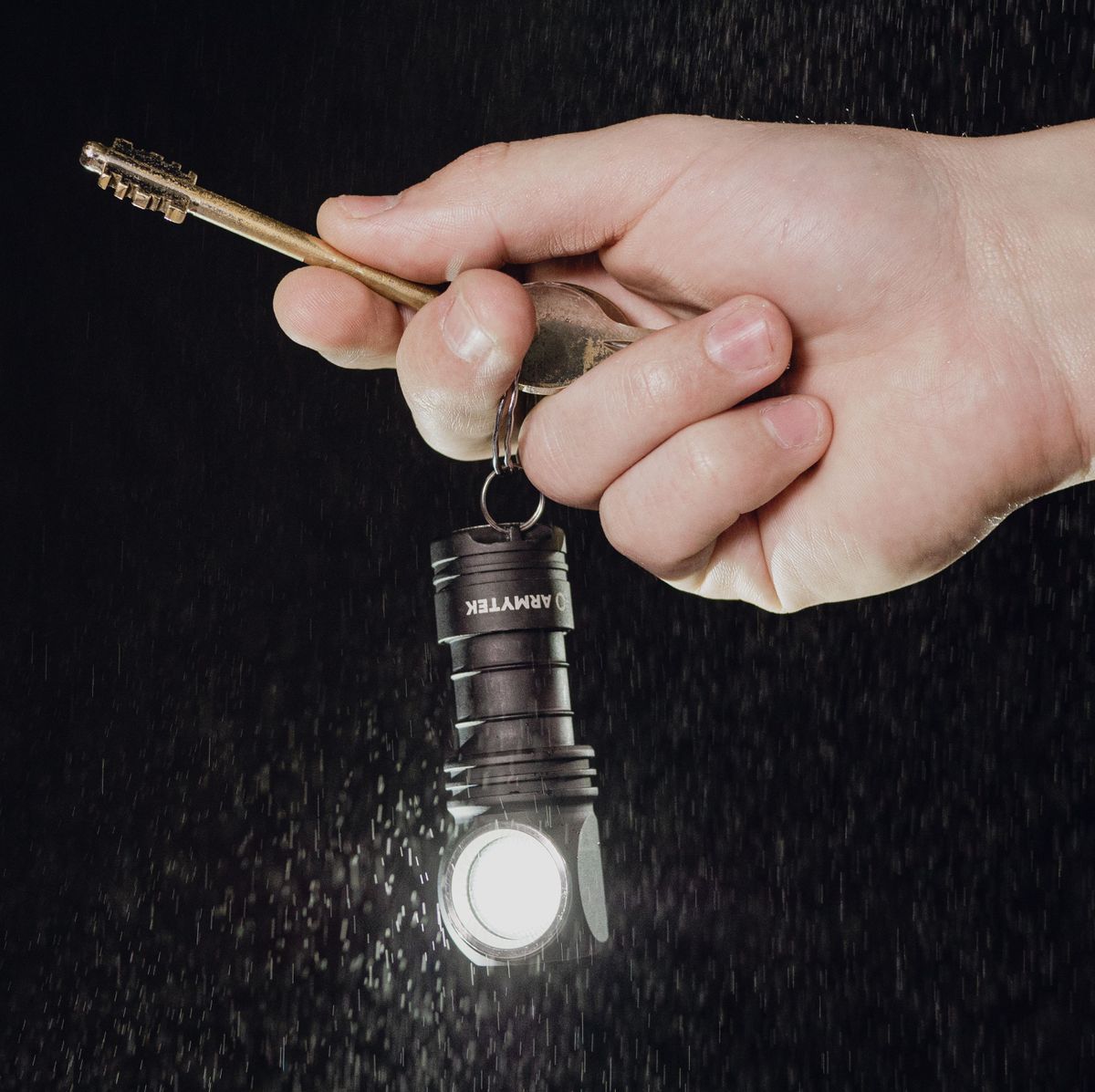 Фонарь Wizard C1 Pro Magnet USB Белый Свет Armytek