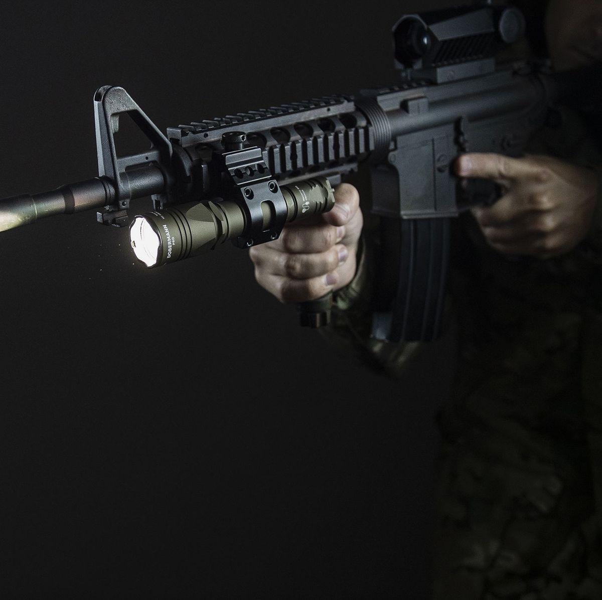 Фонарь Dobermann Pro Magnet USB Olive Теплый Свет Armytek