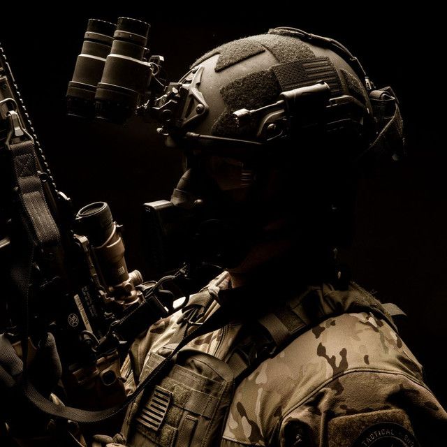 Фонарь тактический CHARGE PRO Tan Princeton Tec