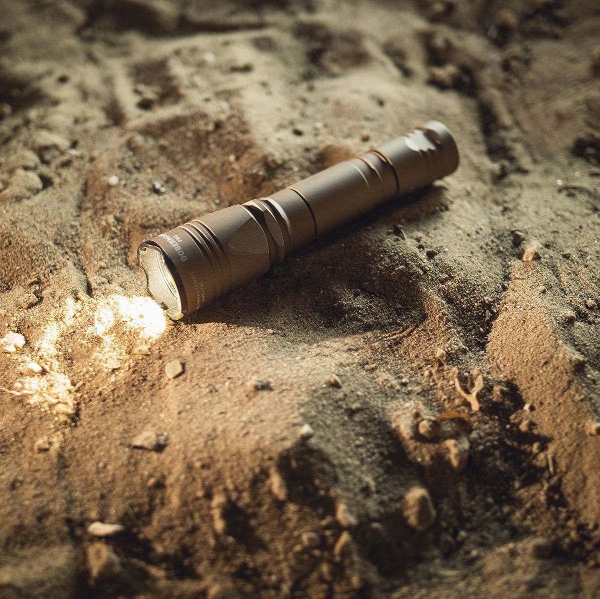 Фонарь Dobermann Pro Magnet USB Sand Теплый Свет Armytek