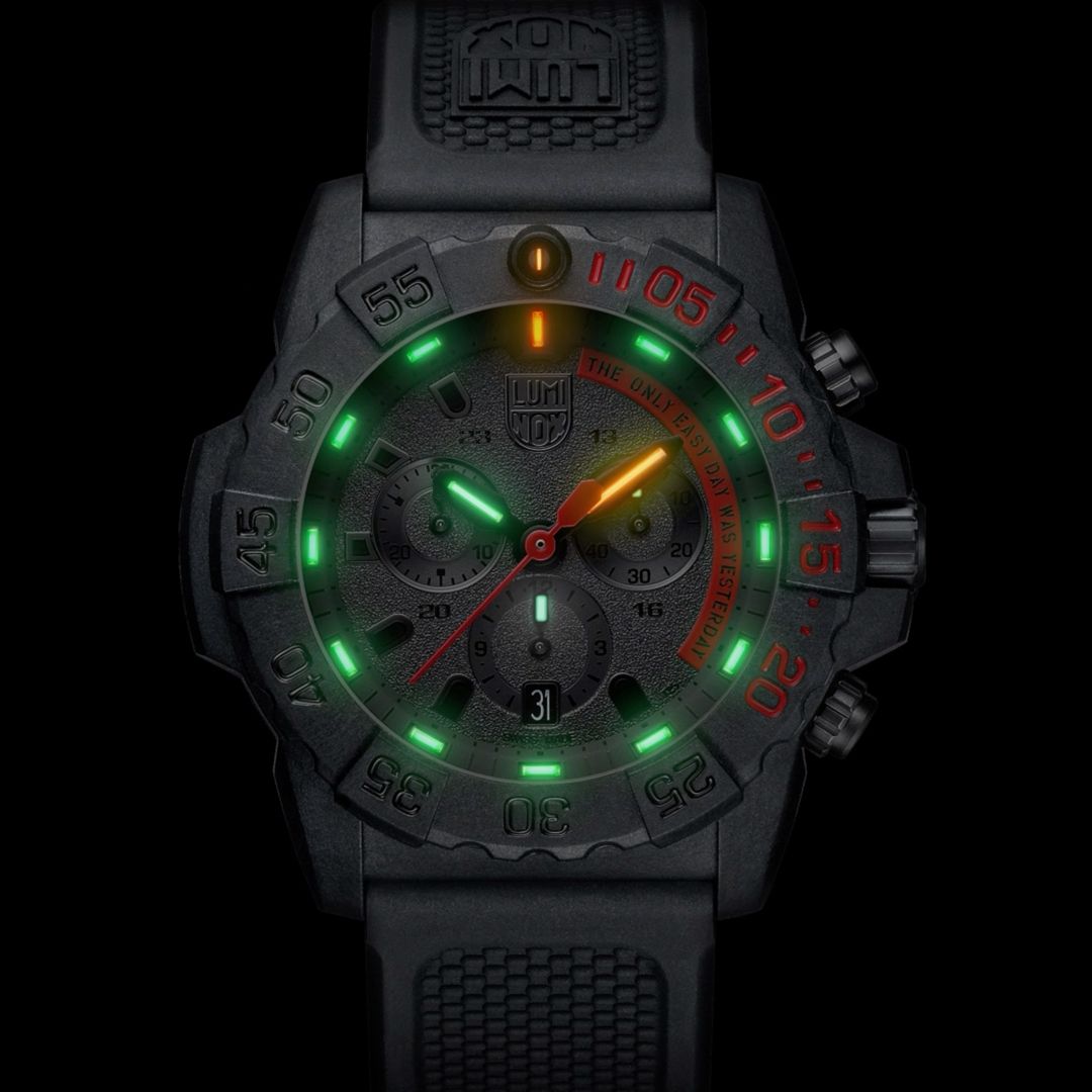 Часы XS.3581.EY Navy SEAL Chronograph Luminox
