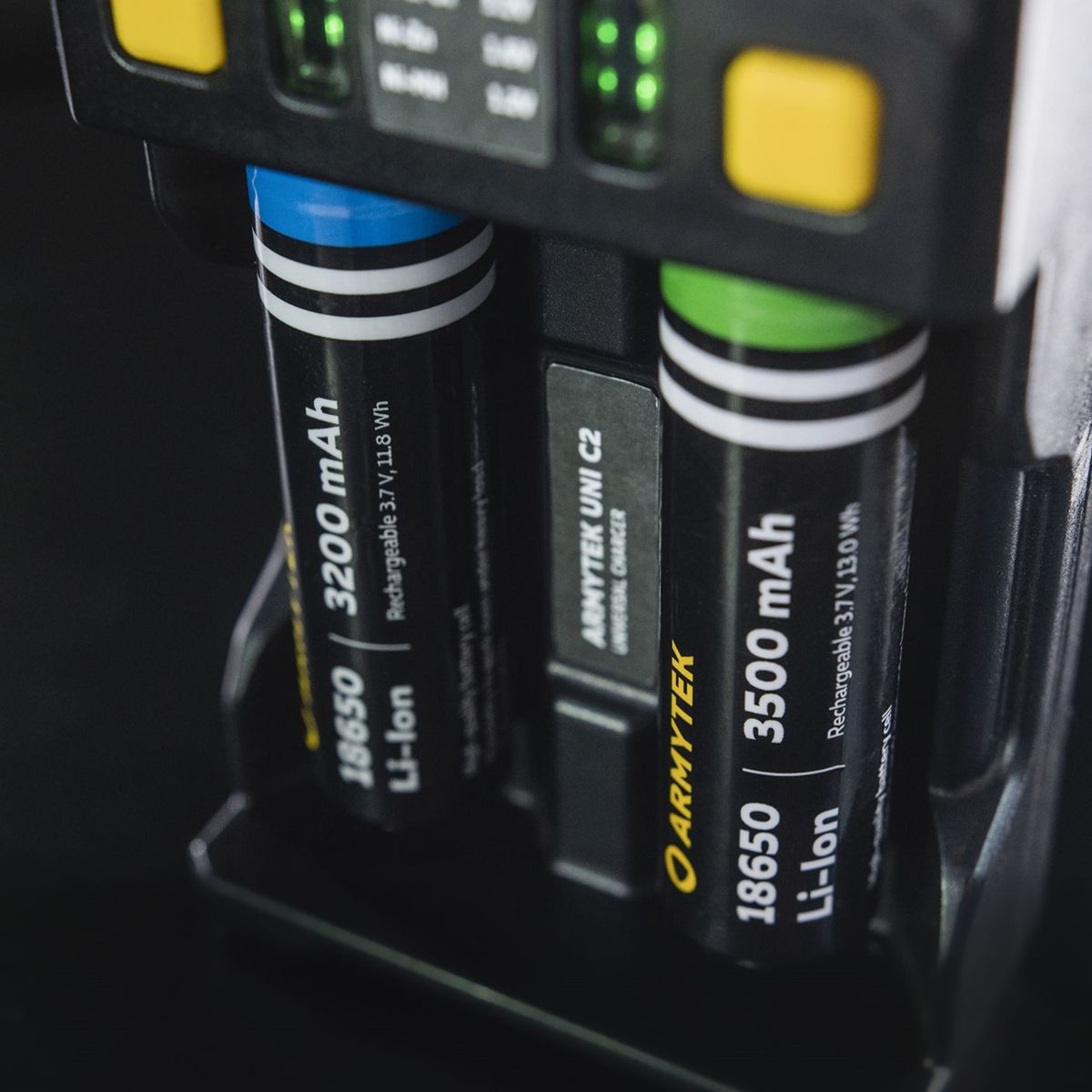 Зарядное устройство Uni C2 Plug Type C Armytek