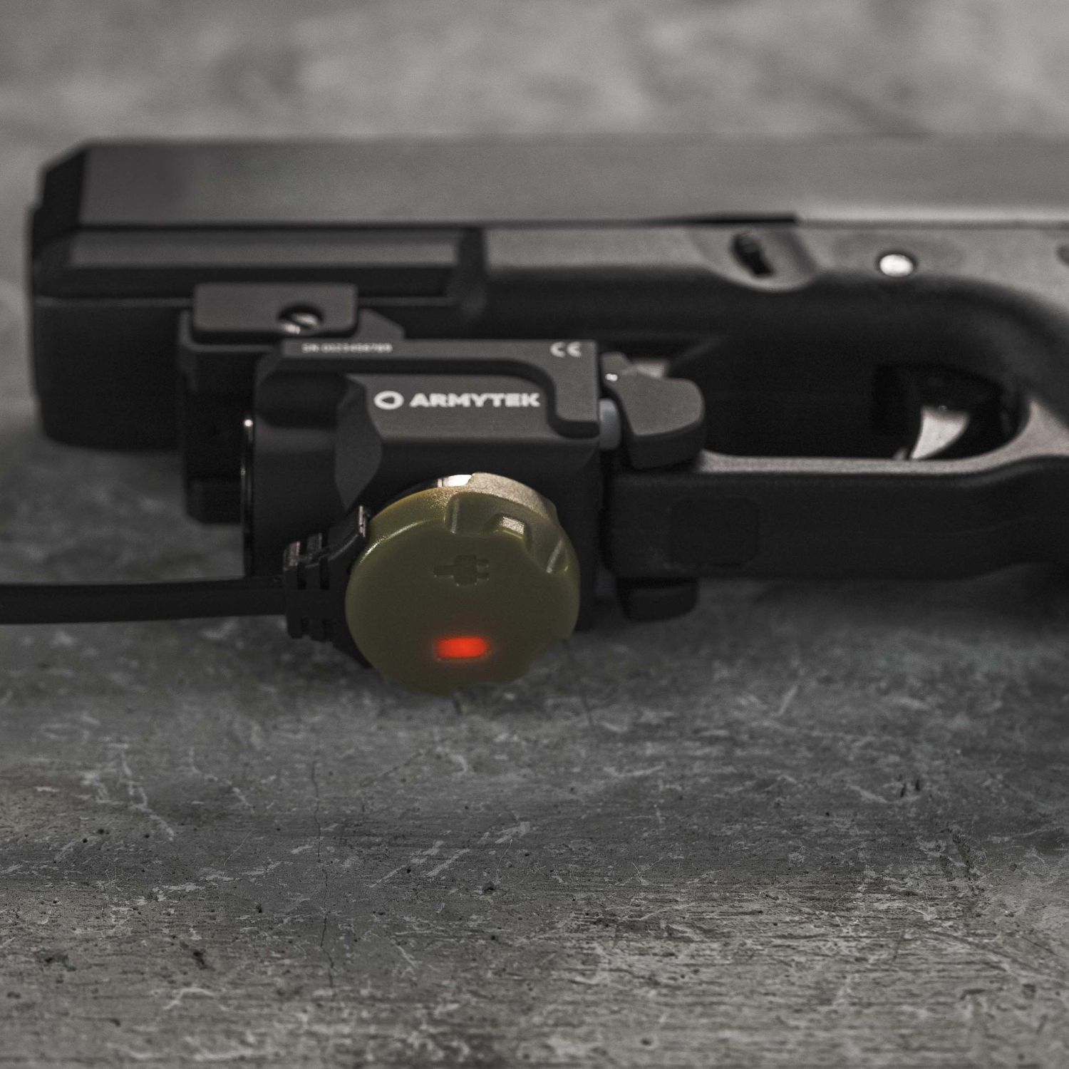 Фонарь Buckler M1 Белый свет Armytek