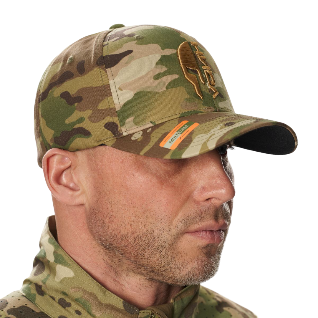 Бейсболка на резинке VОИН